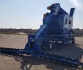 Самоходная зерноочистительная машина с зернометом ОВС-70М4 у фермера фото Самоходная зерноочистительная машина с зернометателем ОВС-70М4 фото