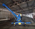 Self-propelled auger grain loader for sale, photo Self-propelled auger grain loader for sale in operation, photo